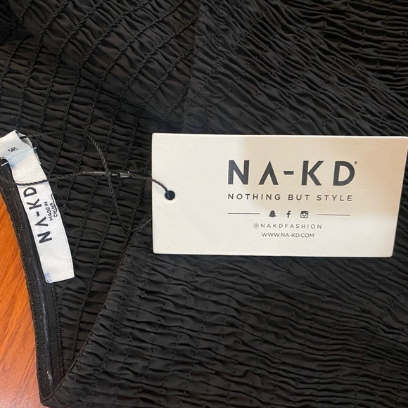 ASOS Black One Sleeve Puffy Long Sleeve Smock Top - Picture 4 of 4